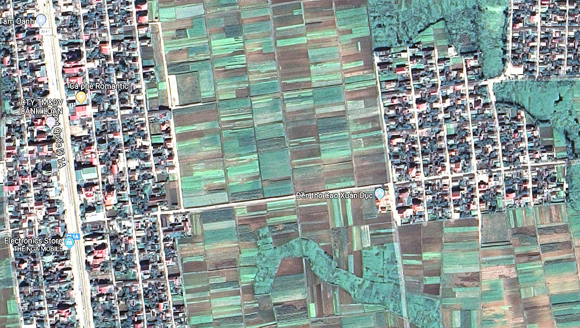 Click to view next photo